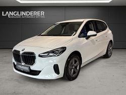 Weiß Gebraucht 2025 BMW 220 Active Tourer Van / Kleinbus | 29.900 € (Guter Preis)