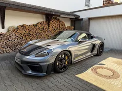 Grau Gebraucht 2023 Porsche Boxster Spyder Cabrio | 165.718 € (Fairer Preis)