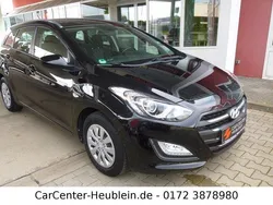 Schwarz Gebraucht 2017 Hyundai i30 Classic Kombi | 10.990 € (Fairer Preis)