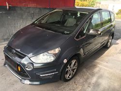 Grau Gebraucht 2011 Ford S-MAX Titanium Van / Kleinbus | 3.300 € (Superpreis)