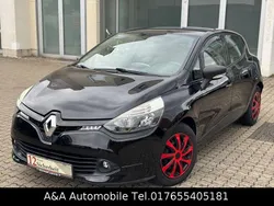 Schwarz Gebraucht 2015 Renault Clio IV Expression Limousine | 7.690 € (Fairer Preis)
