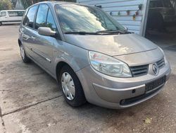 Silber Gebraucht 2004 Renault Scénic II Van / Kleinbus | 2.800 € (Etwas zu teuer)