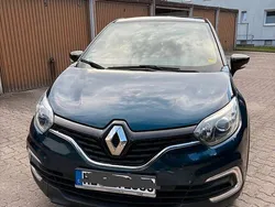 Grün Gebraucht 2018 Renault Captur LIMITED SUV | 9.950 € (Fairer Preis)