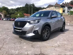 Artensegrau Gebraucht 2021 Peugeot 2008 Active SUV | 12.500 € (Guter Preis)