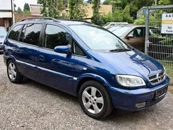 Blau Gebraucht 2005 Opel Zafira Edition Van / Kleinbus | 2.599 € (Guter Preis)
