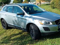 Silber Gebraucht 2011 Volvo XC60 Momentum SUV | 6.000 € (Superpreis)