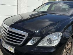Schwarz Gebraucht 2011 Mercedes E250 Limousine | 12.000 € (Fairer Preis)