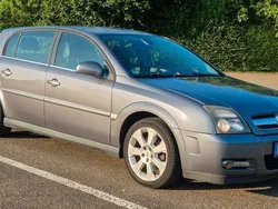 Silber Gebraucht 2005 Opel Signum Kombi | 2.870 €