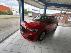Rot Gebraucht 2019 Audi Q3 S-Line SUV | 18.900 €