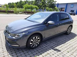 Grau Gebraucht 2021 VW Golf VIII Active Limousine | 15.985 € (Fairer Preis)