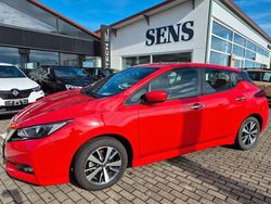 Rot Gebraucht 2021 Nissan Leaf Acenta Kleinwagen | 11.980 € (Superpreis)