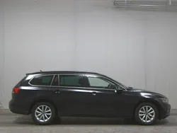 Schwarz Gebraucht 2023 VW Passat Business Kombi | 17.980 € (Guter Preis)
