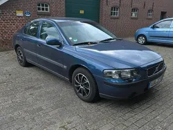 Blau Gebraucht 2000 Volvo S60 Limousine | 2.400 € (Etwas zu teuer)