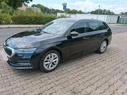 Schwarz Gebraucht 2021 Skoda Octavia Kombi | 17.500 € (Guter Preis)