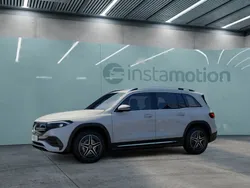 Weiß Gebraucht 2023 Mercedes EQB250 SUV | 36.940 € (Etwas zu teuer)