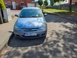 Grau Gebraucht 2006 Opel Corsa Kleinwagen | 1.950 € (Etwas zu teuer)