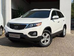Weiß Gebraucht 2011 Kia Sorento Attract SUV | 13.000 € (Etwas zu teuer)