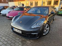 Vulkangrau Gebraucht 2022 Porsche Panamera 4 Limousine | 84.999 € (Superpreis)
