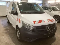 Weiß Gebraucht 2018 Mercedes Vito Van / Kleinbus | 24.990 € (Fairer Preis)