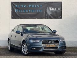 Blau Gebraucht 2015 Audi A4 Attraction Limousine | 12.990 € (Guter Preis)