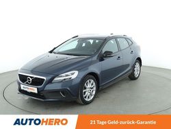 Blau Gebraucht 2017 Volvo V40 CC Plus Kombi | 18.450 € (Fairer Preis)