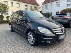 Schwarz Gebraucht 2010 Mercedes B180 Van / Kleinbus | 4.200 € (Fairer Preis)