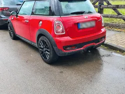 Rot Gebraucht 2011 Mini John Cooper Works Kleinwagen | 11.500 € (Teuer)