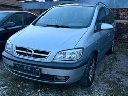 Grau Gebraucht 2004 Opel Zafira Basis Van / Kleinbus | 490 € (Superpreis)