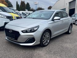 Silber Gebraucht 2019 Hyundai i30 Limousine | 14.990 € (Fairer Preis)