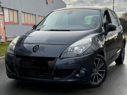 Schwarz Gebraucht 2011 Renault Scénic III Bose Edition Van / Kleinbus | 2.999 € (Guter Preis)