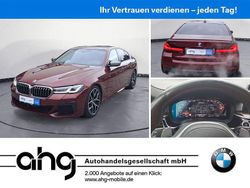 Rot Gebraucht 2022 BMW M550 Sport Line Limousine | 58.860 € (Etwas zu teuer)