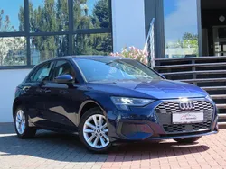 Blau Gebraucht 2022 Audi A3 Sportback e-tron Sport Limousine | 24.900 € (Fairer Preis)