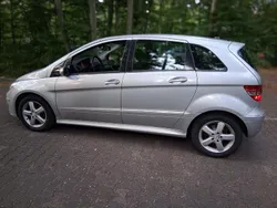 Silber Gebraucht 2008 Mercedes B180 Van / Kleinbus | 4.100 € (Fairer Preis)