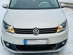 Silber Gebraucht 2014 VW Touran Life Van / Kleinbus | 7.500 € (Guter Preis)