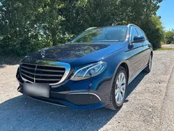 Blau Gebraucht 2017 Mercedes E200 Elegance Kombi | 27.999 €