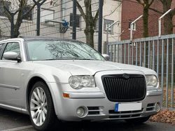 Silber Gebraucht 2009 Chrysler 300C Touring Kombi | 11.990 €