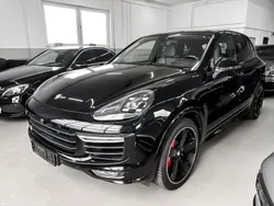 Schwarz Gebraucht 2016 Porsche Cayenne Turbo Chrono SUV | 49.991 € (Etwas zu teuer)