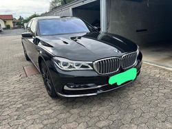 Schwarz Gebraucht 2015 BMW 750 Exclusive Limousine | 25.990 € (Etwas zu teuer)