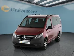 Rot Gebraucht 2025 Mercedes Vito Van / Kleinbus | 51.599 €