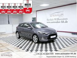 Grau Gebraucht 2016 Hyundai i20 Style Coupé | 9.999 € (Fairer Preis)