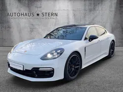 Pure white Gebraucht 2017 Porsche Panamera 4S Limousine | 67.790 €