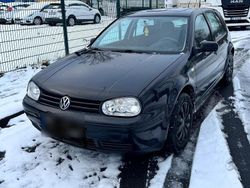 Schwarz Gebraucht 1999 VW Golf IV Kleinwagen | 1.699 € (Fairer Preis)