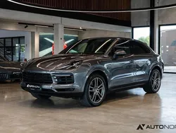 Quarzitgrau Gebraucht 2021 Porsche Cayenne SUV | 72.900 € (Guter Preis)