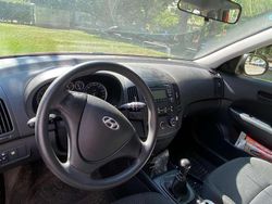 Rot Gebraucht 2009 Hyundai i30 Edition+ Kombi | 3.500 € (Fairer Preis)