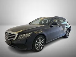 Blue metallic Gebraucht 2020 Mercedes E300 Limousine | 25.999 €