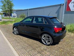 Schwarz Gebraucht 2014 Audi A1 Sportback Kleinwagen | 10.000 € (Guter Preis)