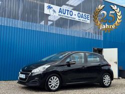 Schwarz Gebraucht 2015 Peugeot 208 Active Kleinwagen | 7.490 € (Etwas zu teuer)