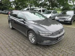 Silber Gebraucht 2021 VW Passat Business Kombi | 16.488 € (Fairer Preis)
