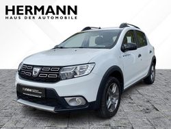 Weiß Gebraucht 2021 Dacia Sandero Stepway Kleinwagen | 11.590 € (Guter Preis)