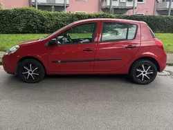 Rot Gebraucht 2012 Renault Clio IV Dynamique Limousine | 2.990 € (Guter Preis)